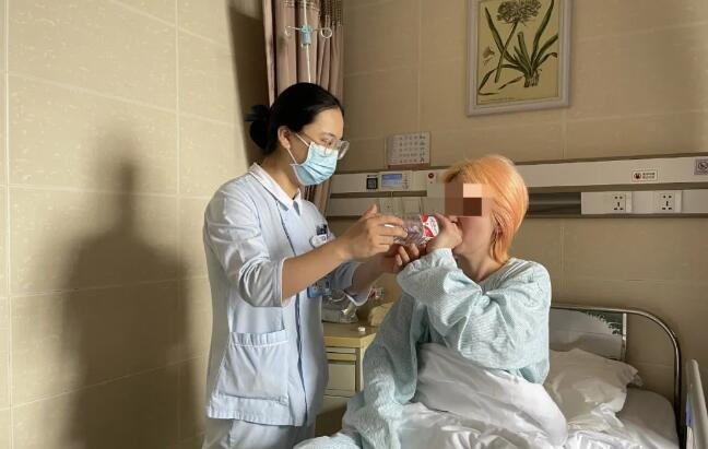 “我住我的院，你該忙啥忙啥！”年輕人都這么“佛”了嘛？